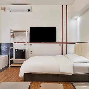2* Hotel 648